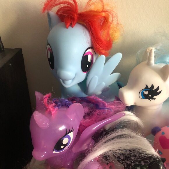 Pony Toy Bundle - Picture 2 of 3